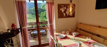 Ski chalet Cervinia Martino e Bassi ski-in-ski-out 6 persons sunny balcony wifi