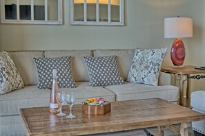 Smart TV - Skyline Escape  22nd-Floor Endless Ocean Views (Panama City Beach)