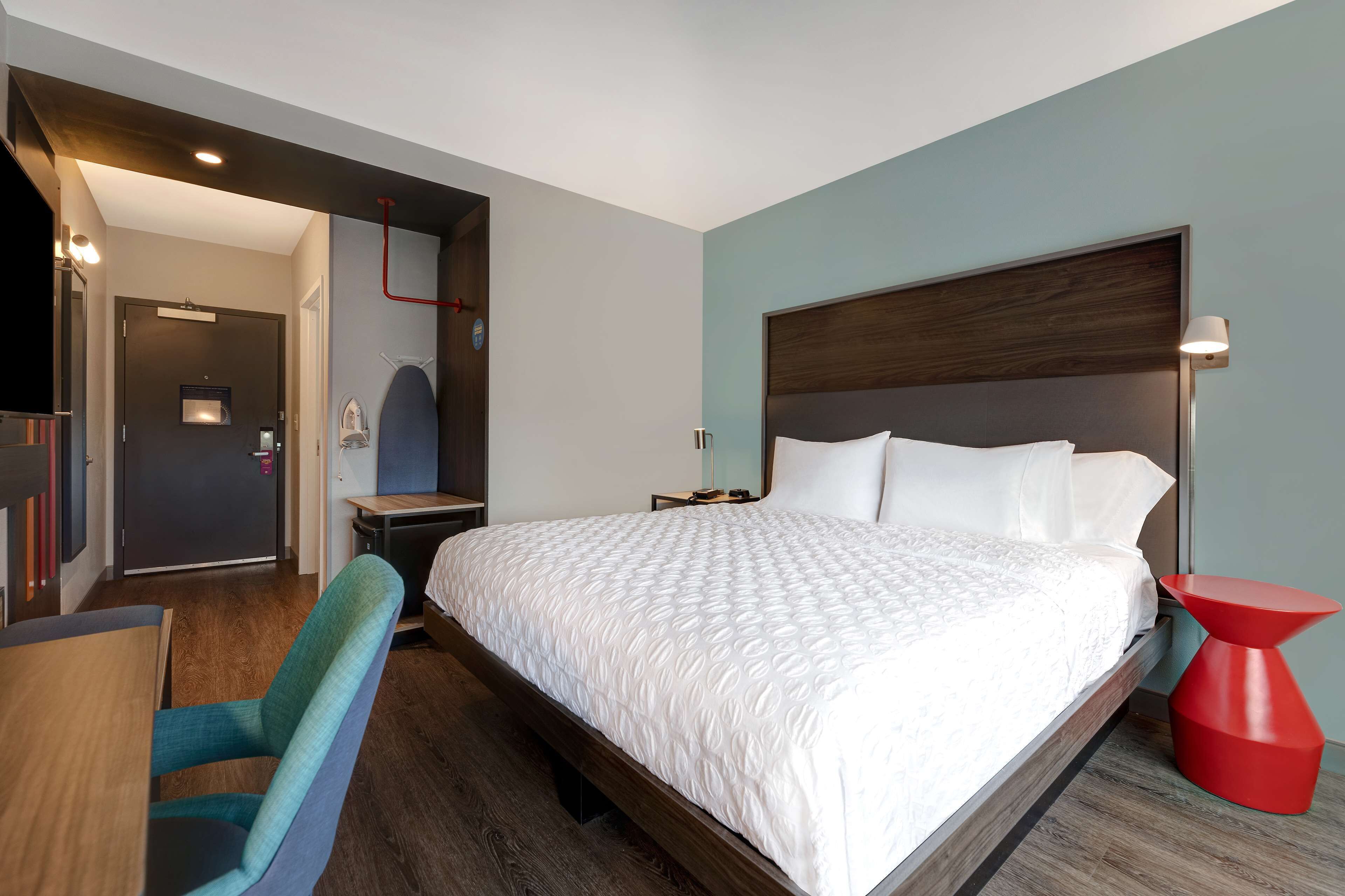 desk, blackout curtains, iron/ironing board, free wifi