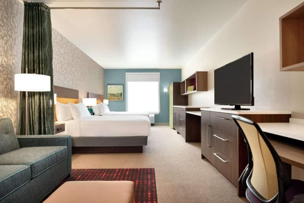Desk, blackout curtains, iron/ironing board, free WiFi