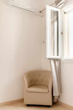 Interior - Camelia Apartment in Brindisi Center in Salento Puglia (Brindisi)