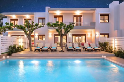 Sunlight Maxima Villa  Heated Pools