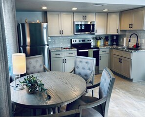 Fridge, microwave, oven, stovetop - The Monterey offers this view in 45 sec POOL being renovated until end of April (Redington Shores)