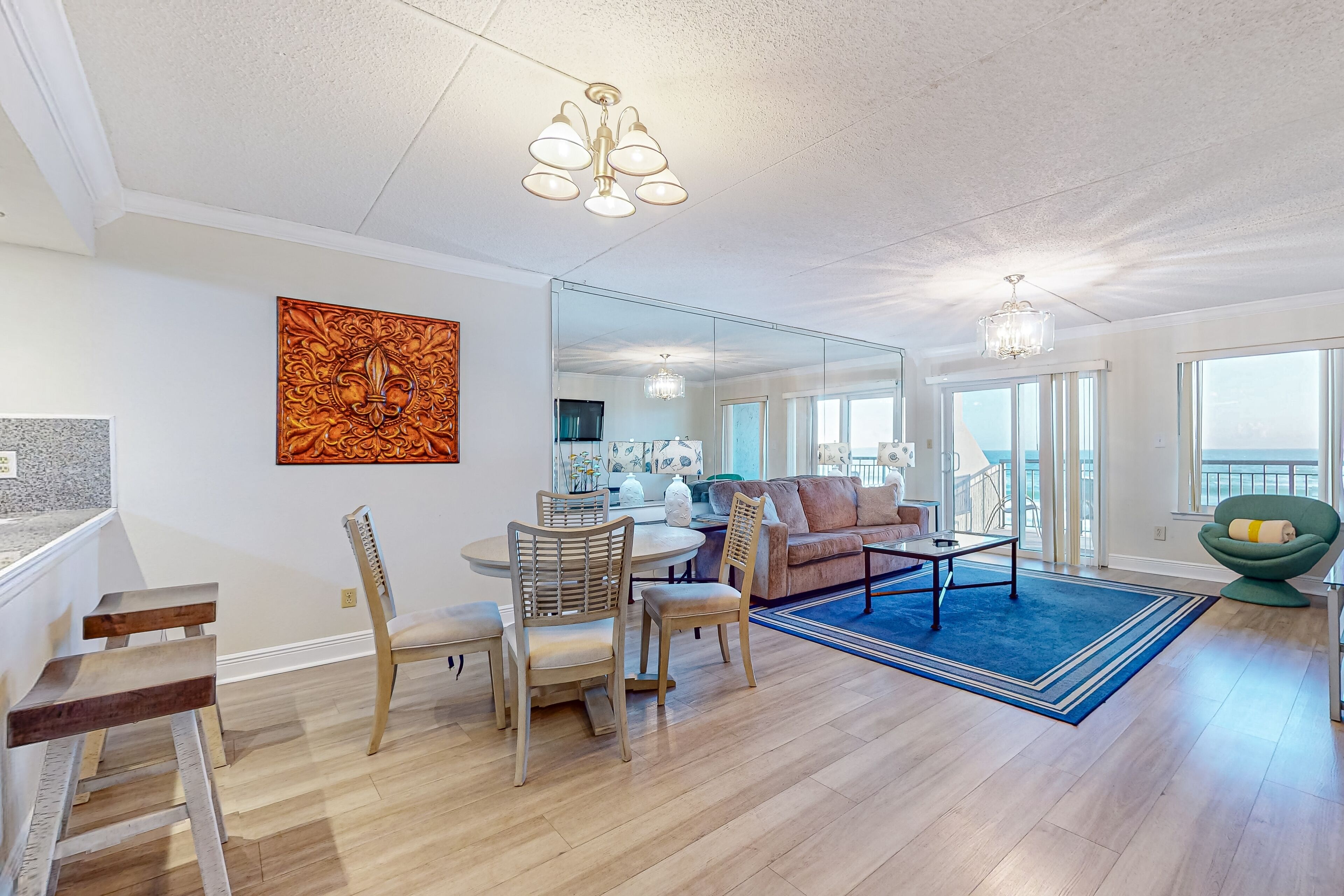 Spacious, 3rd-floor Beachfront Condo With Stunning Views, Pool, Pickleball, & Ac - Fort Walton Beach, FL