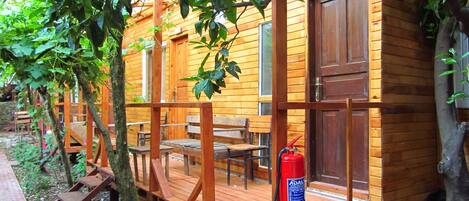 Basic Twin Room | Terrace/patio