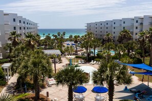 Lämmitetty uima-allas