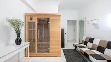 Couples treatment rooms, sauna