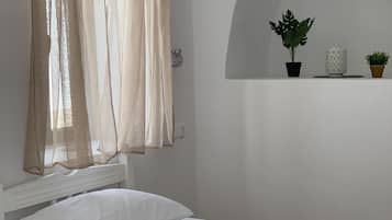 Classic Studio | Individually decorated, individually furnished, travel cot, free WiFi