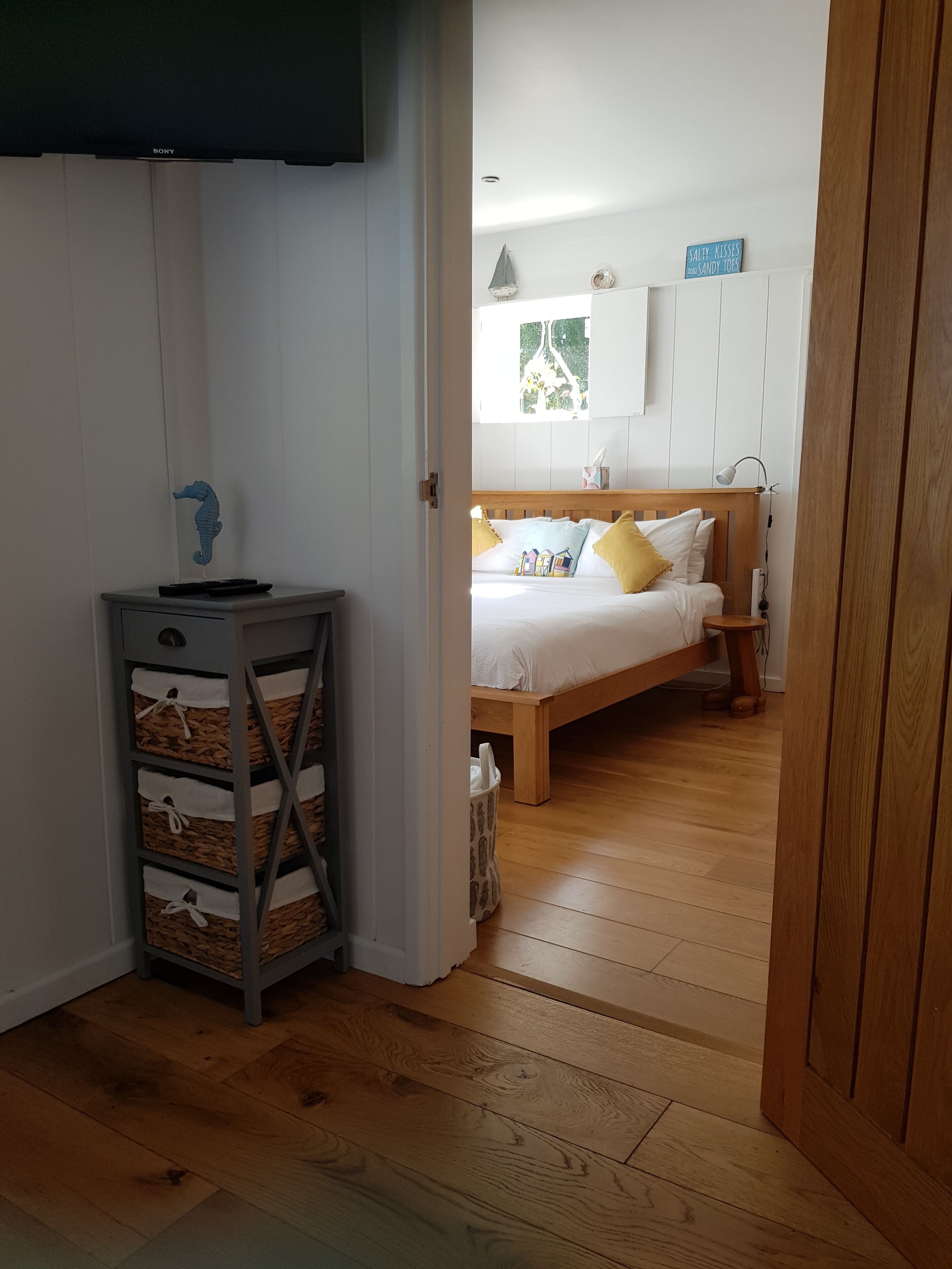 1 soverom, strykejern/-brett, wi-fi (inkludert) og sengetøy