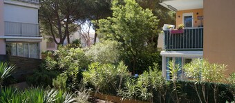 Lara 6 - Large T2 garden level Shaded terrace Loggia Independent WC Parking