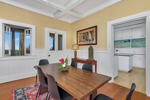 Dining - Live a Piece of History at My Hilo Home (Hilo)