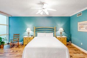 3 slaapkamers, een strijkplank/strijkijzer, wifi, beddengoed