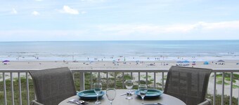 DIRECT OCEANFRONT NOW RENTING SUMMER FALL AND WINTER! BEAUTIFUL OCEANFRONT VIEW!