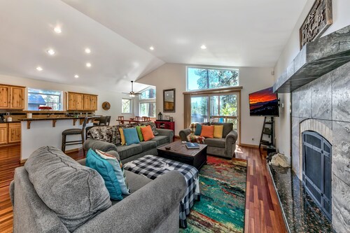 Pioneer Trl 3BR 2.5BA- 5 Mins to Ski, Beach
