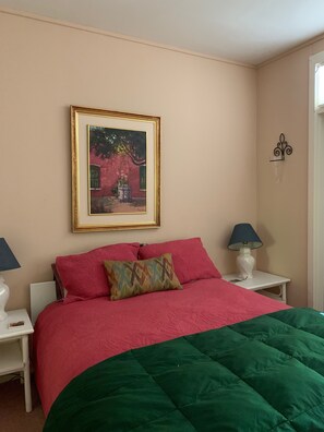 2 sovrum, strykjärn/strykbräda, internet och sängkläder