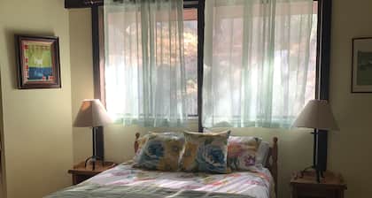 RustRidge Bed and Breakfast - Rustridge Cottage
