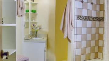 Hair dryer, towels