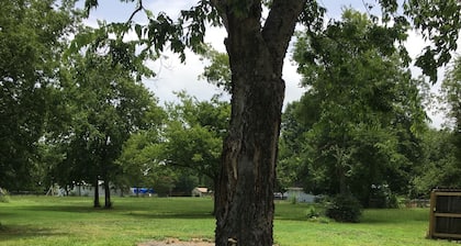Country Getaway for Work or Play 5 miles from Wind Point Park