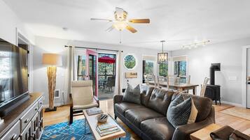 تلفزيون، مدفأة