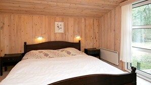 3 Schlafzimmer, Babybetten