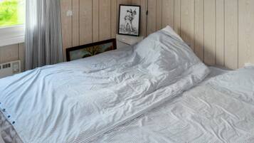 1 habitación y muebles diferentes