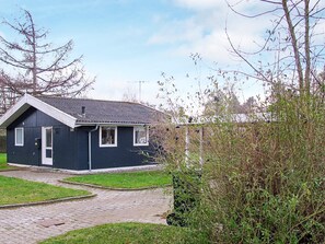 Exterior - Comforting Holiday Home in Lolland near Sea (Nakskov)