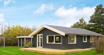 Comforting Holiday Home in Lolland near Sea