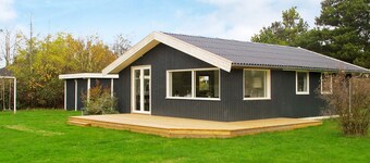Comforting Holiday Home in Lolland near Sea