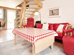 1 bedroom, individually furnished, cribs/infant beds