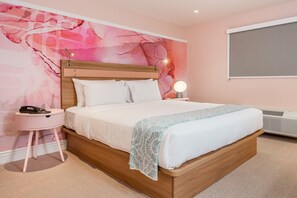 1 間睡房、高級寢具、羽絨被、房內夾萬