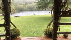 Property grounds - Rustic cabin on private pond and 7 acres -Nature immersion! Hummingbirds to owls (Colebrook)