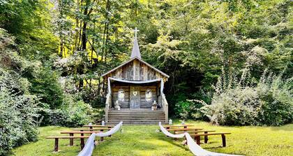 1884 Bed & Breakfast KING 2 Room Suite with Pvt Bath sleeps 3. Near Dollywood