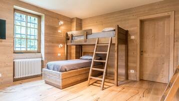 3 bedrooms, free WiFi, bed sheets