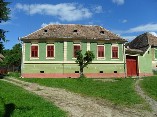 Experience the countryside, stay in a traditional saxon house in Transylvania