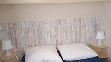 2 makuuhuonetta, vauvan matkasänky, internet, vuodevaatteet