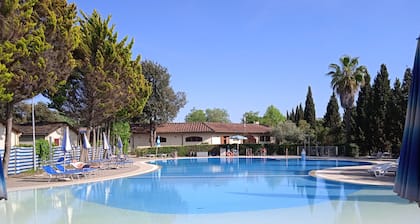 Comfortable campsite chalet/ mobile home | Near beach | Tuscany | Viareggio