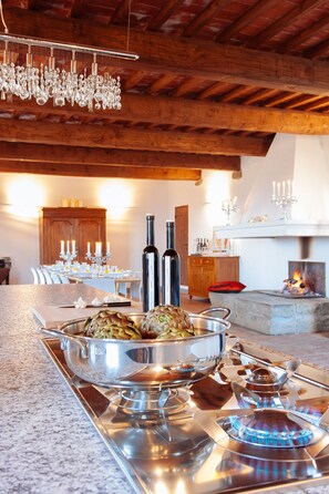 تناول الطعام