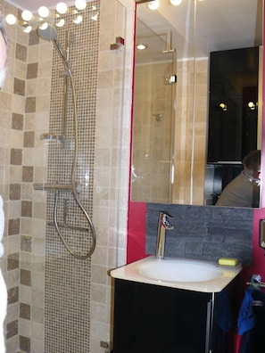 Dusche, Haartrockner