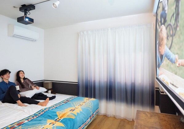 1 bedroom, desk, free WiFi, bed sheets