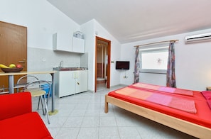 1 bedroom, internet
