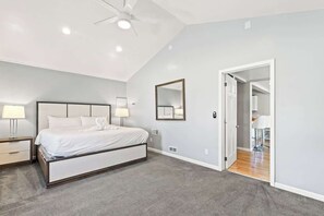 2 dormitorios, tabla de planchar con plancha, wifi y ropa de cama