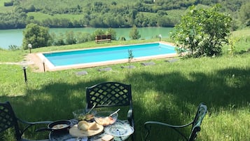 Piscina a l'aire lliure