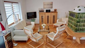 電視、乒乓球設施