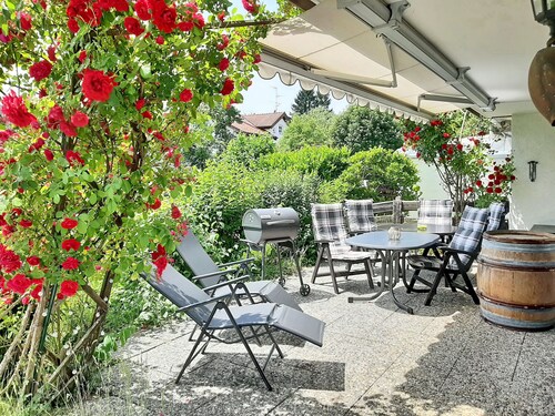 Ferienhaus für 8 Personen, 190 qm, 4 Schlafräumen, 2 Bäder, Terrasse und Garten