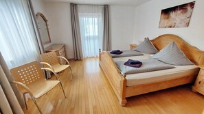 1 bedroom, internet, bed sheets
