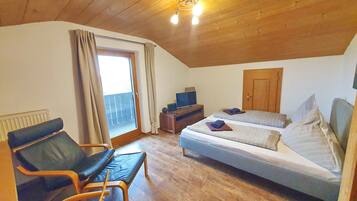 4 chambres, accĂšs Internet, draps fournis