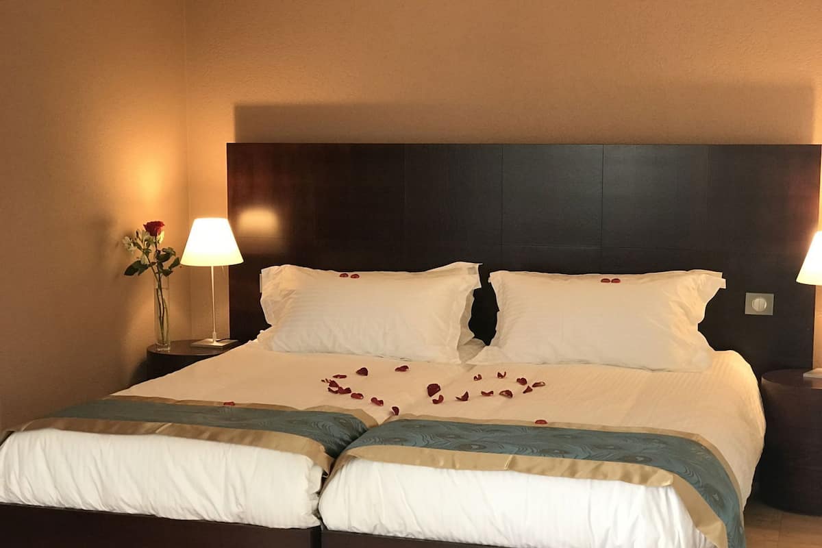 Individually furnished, laptop workspace, soundproofing, bed sheets