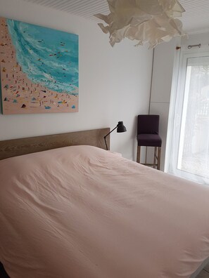 3 chambres, fer et planche à repasser, accès au Wi-Fi (inclus)