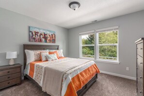 3 soverom, strykejern/-brett, reiseseng for barn og wi-fi