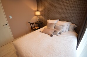 3 habitaciones, escritorio, wifi gratis y ropa de cama 